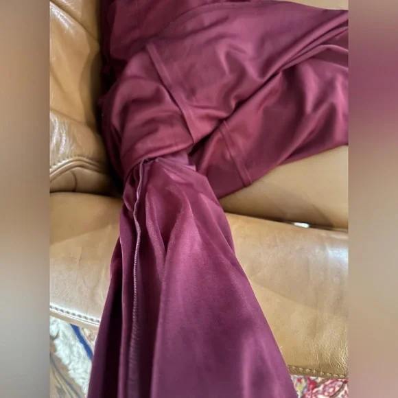 Katie May Yasmin Gown in Wine Bordeaux size S - Picture 12 of 16